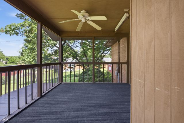 852 Knollwood Drive, Columbus, IN 47203