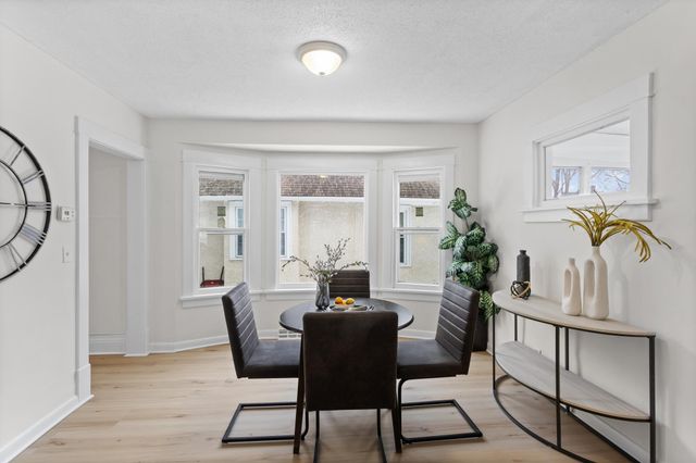 2024 Queen Avenue N, Minneapolis, MN 55411