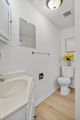 2024 Queen Avenue N, Minneapolis, MN 55411