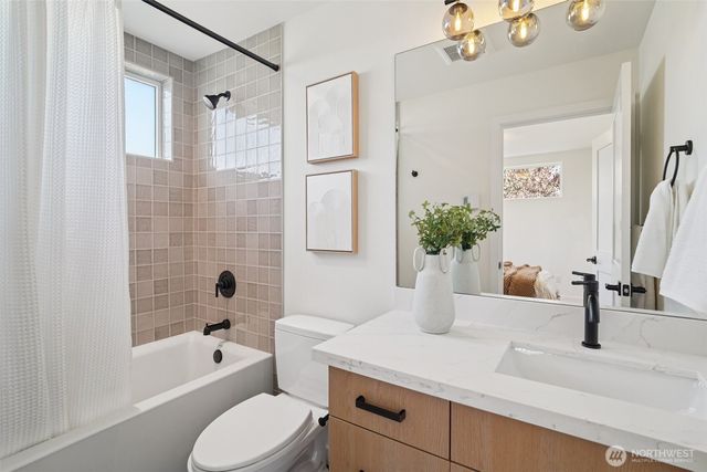1708 NE 89th Street, Seattle, WA 98115