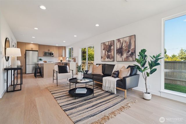 1708 NE 89th Street, Seattle, WA 98115