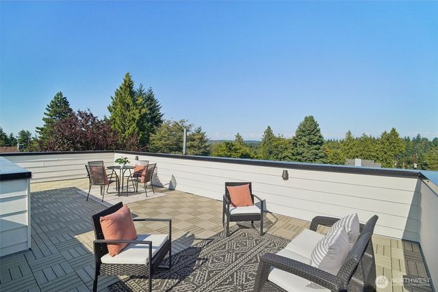1708 NE 89th Street, Seattle, WA 98115