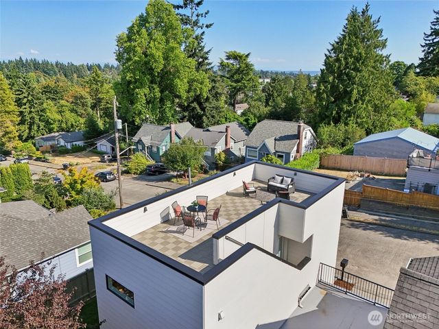 1708 NE 89th Street, Seattle, WA 98115