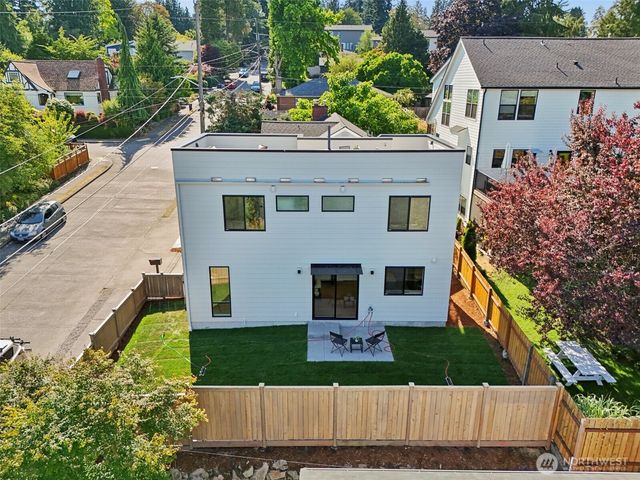 1708 NE 89th Street, Seattle, WA 98115