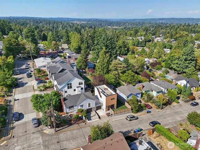 1708 NE 89th Street, Seattle, WA 98115