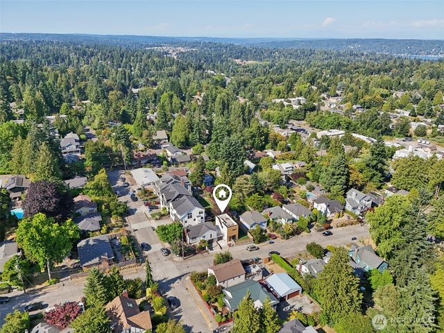 1708 NE 89th Street, Seattle, WA 98115