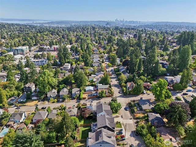 1708 NE 89th Street, Seattle, WA 98115