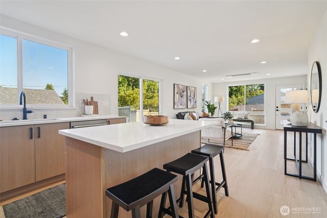 1708 NE 89th Street, Seattle, WA 98115