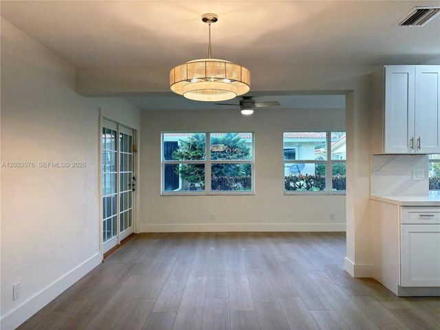 1221 NW 44th Street ., Deerfield Beach, FL 33064