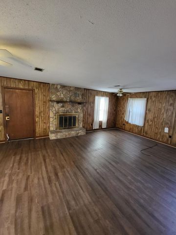 2686 Crosscreek Road, Hephzibah, GA 30815