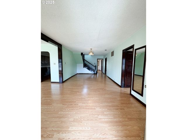 1050 Elm St, Baker City, OR 97814