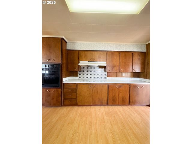 1050 Elm St, Baker City, OR 97814