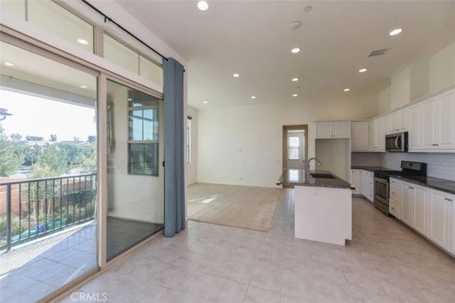 148 Parkwood, Irvine, CA 92620