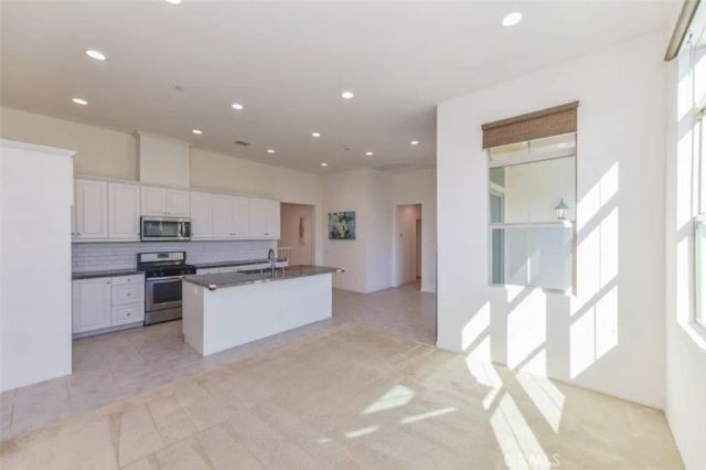 148 Parkwood, Irvine, CA 92620