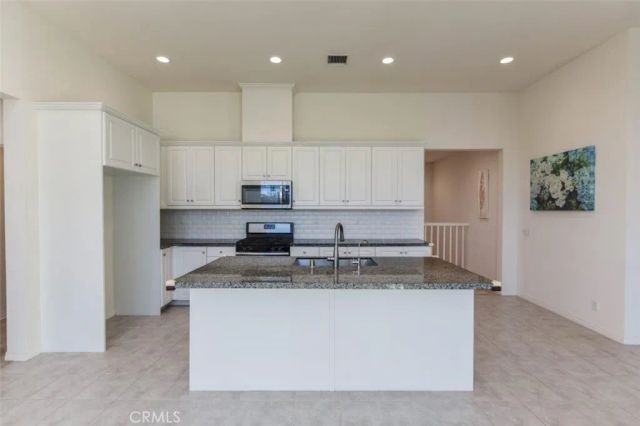 148 Parkwood, Irvine, CA 92620