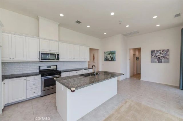 148 Parkwood, Irvine, CA 92620