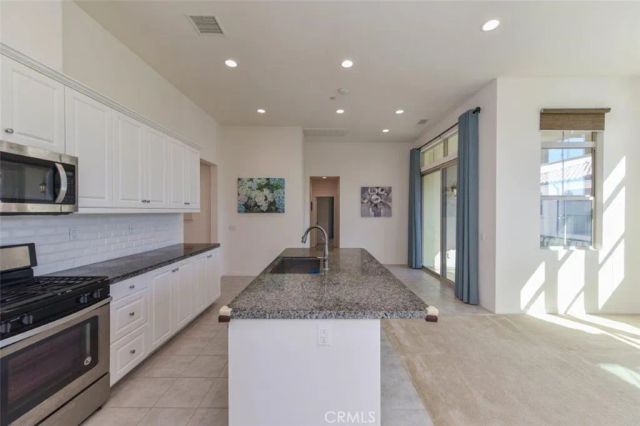 148 Parkwood, Irvine, CA 92620