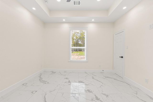 141 County Road 3372, Cleveland, TX 77327