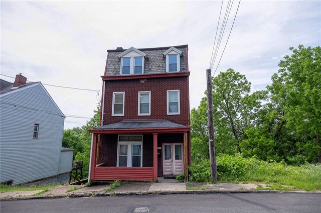 2627 Ellis St, Perry Hilltop, PA 15214