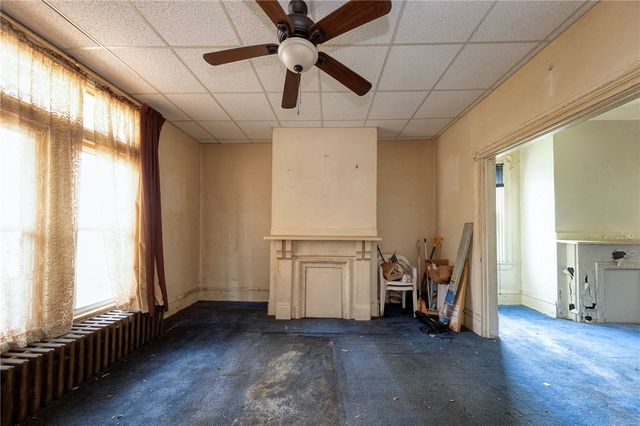 2627 Ellis St, Perry Hilltop, PA 15214