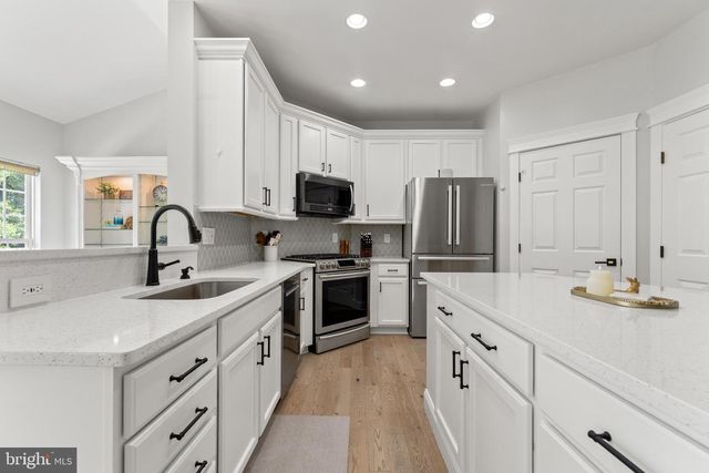 123 HUNTON DR, Fredericksburg, VA 22405