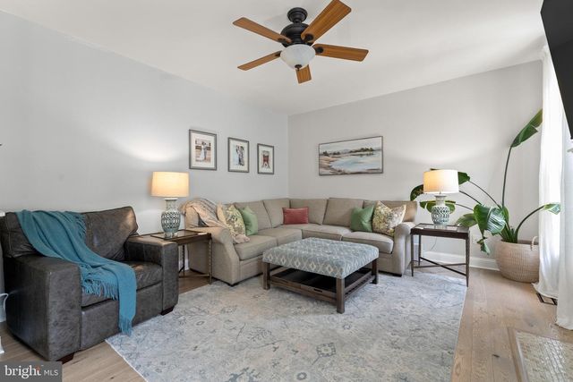 123 HUNTON DR, Fredericksburg, VA 22405