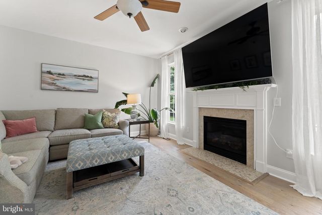 123 HUNTON DR, Fredericksburg, VA 22405
