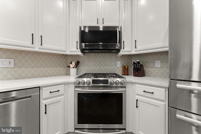 123 HUNTON DR, Fredericksburg, VA 22405