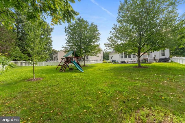 123 HUNTON DR, Fredericksburg, VA 22405