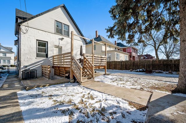 1610 S 4th Avenue, Maywood, IL 60153
