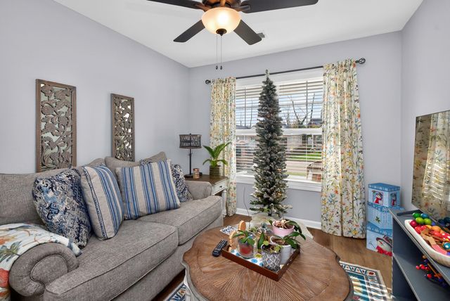 737 Harrison Trace, Lexington, KY 40505