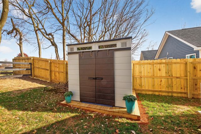 737 Harrison Trace, Lexington, KY 40505