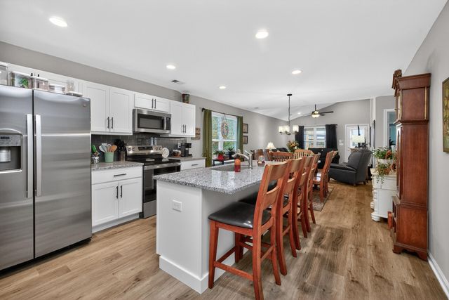 737 Harrison Trace, Lexington, KY 40505