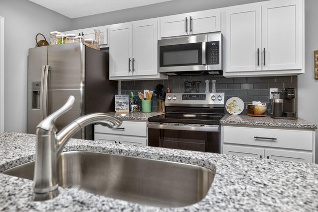 737 Harrison Trace, Lexington, KY 40505