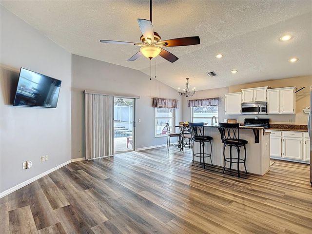 2631 GREEN VALLEY STREET, Valrico, FL 33596