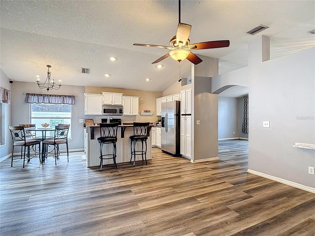 2631 GREEN VALLEY STREET, Valrico, FL 33596