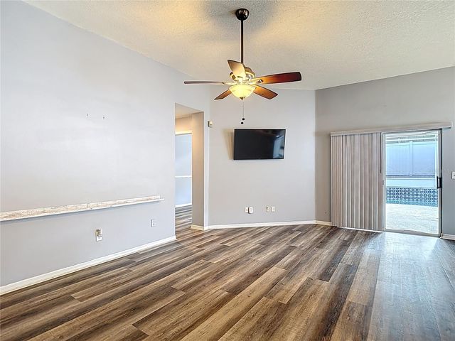 2631 GREEN VALLEY STREET, Valrico, FL 33596