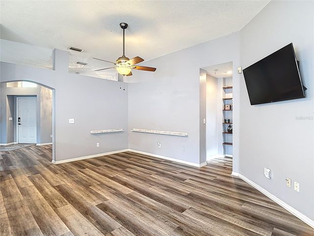 2631 GREEN VALLEY STREET, Valrico, FL 33596