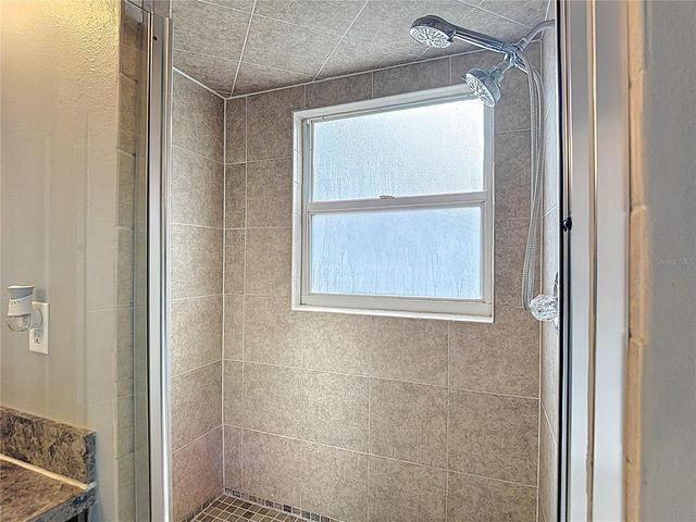 2631 GREEN VALLEY STREET, Valrico, FL 33596