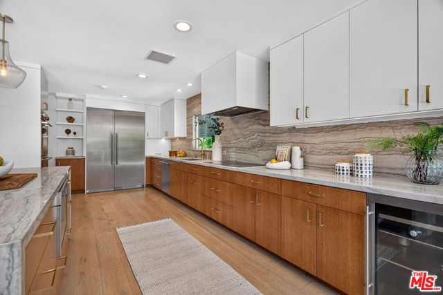 14348 Roblar Place, Sherman Oaks, CA 91423
