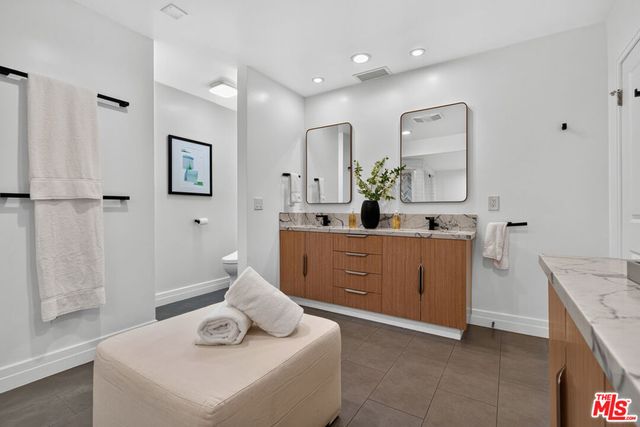 14348 Roblar Place, Sherman Oaks, CA 91423