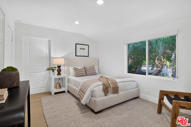 14348 Roblar Place, Sherman Oaks, CA 91423