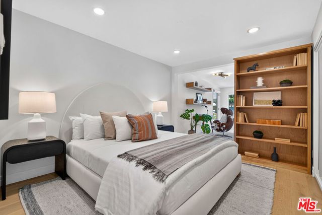 14348 Roblar Place, Sherman Oaks, CA 91423