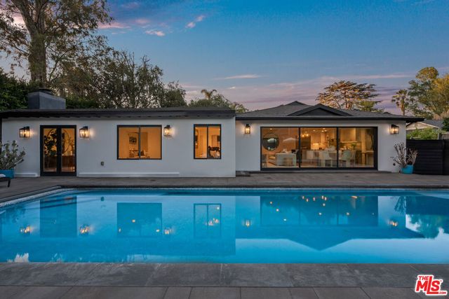 14348 Roblar Place, Sherman Oaks, CA 91423