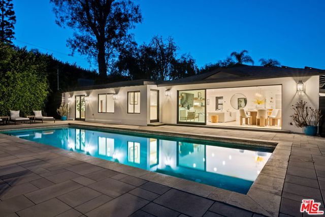 14348 Roblar Place, Sherman Oaks, CA 91423