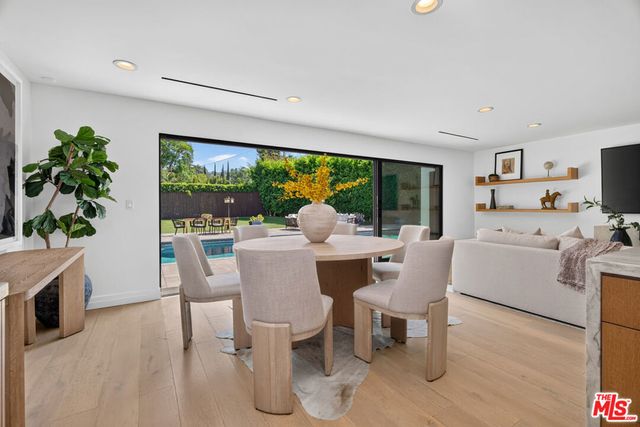 14348 Roblar Place, Sherman Oaks, CA 91423