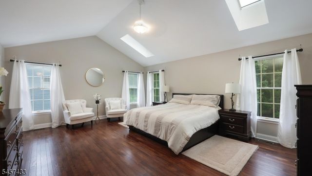 8 Downingtown Ct, Warren Twp., NJ 07059