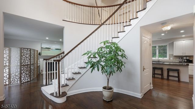 8 Downingtown Ct, Warren Twp., NJ 07059