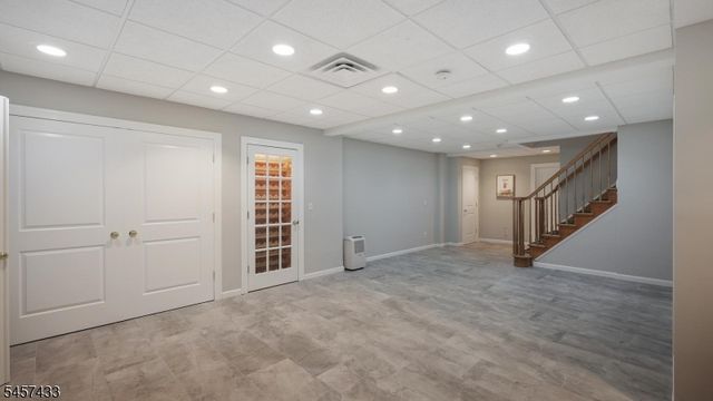 8 Downingtown Ct, Warren Twp., NJ 07059