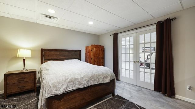 8 Downingtown Ct, Warren Twp., NJ 07059